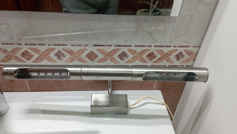 Móvel e lavatório WC