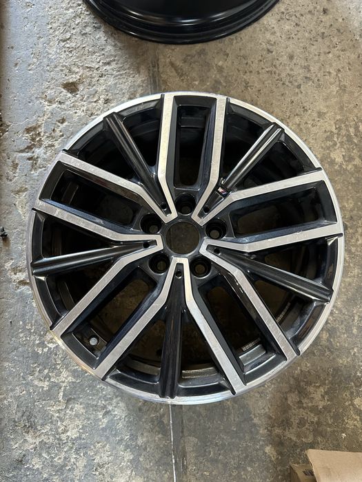 Диск R18 bmw u11 u10 u06