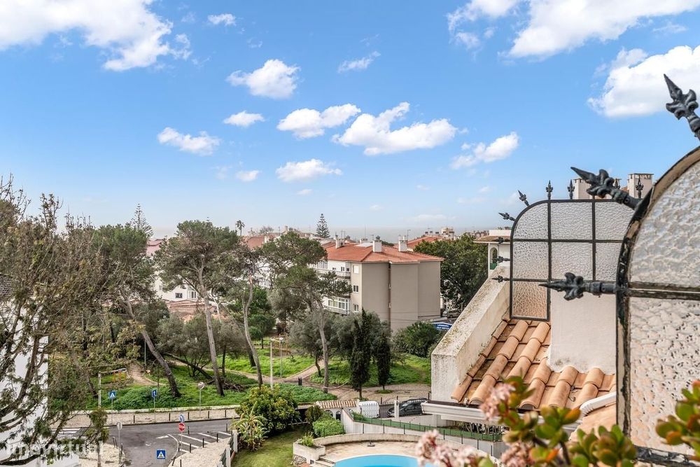Penthouse T4 com piscina, Junqueiro Carcavelos, Cascais