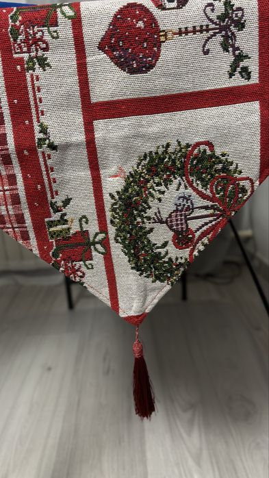 Скатертина новорічна