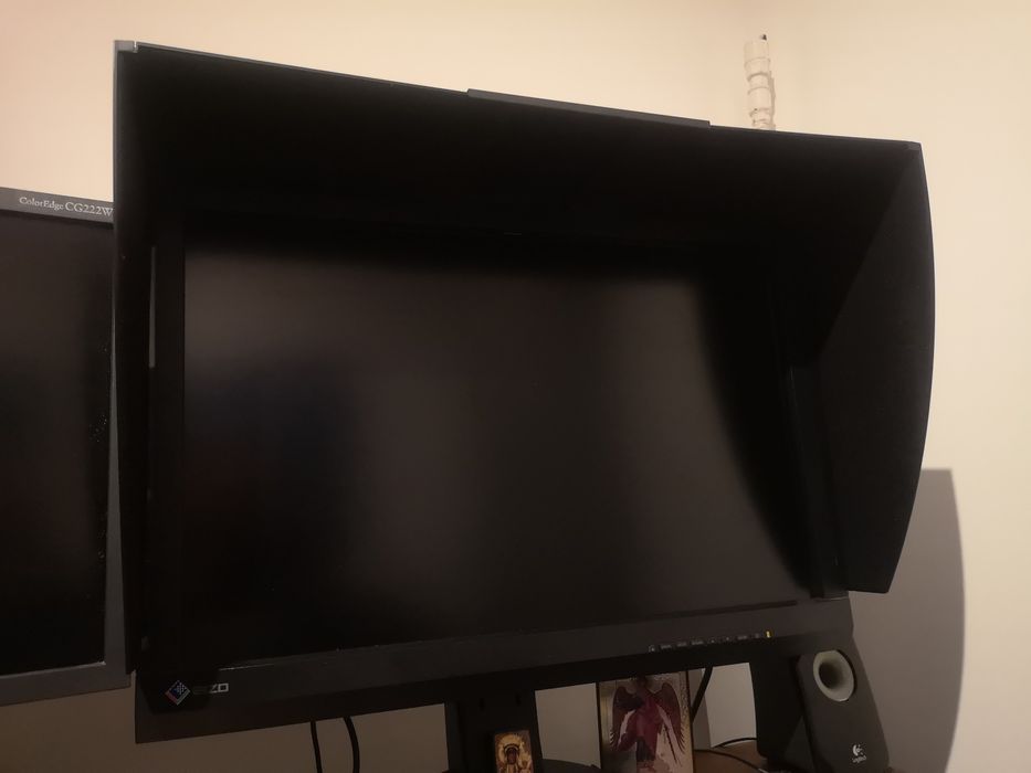 Eizo osłona przeciwsłoneczna na monitor