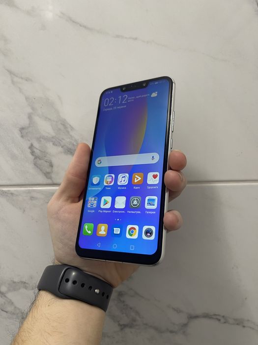 Мобільний телефон Huawei P Smart + 64 GB в гарному стані
