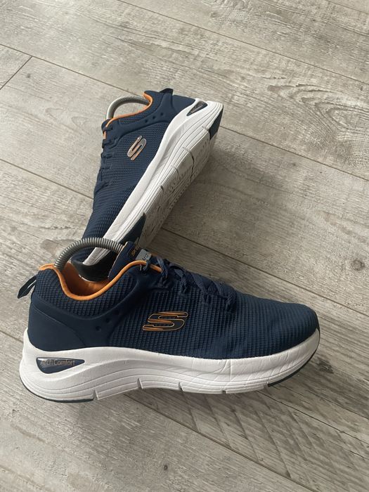 Кросівки Skechers 41