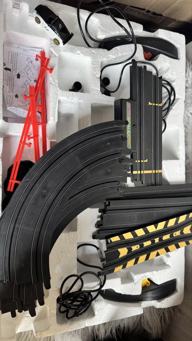Tor zabawkowy Micro Scalextric Need For Speed