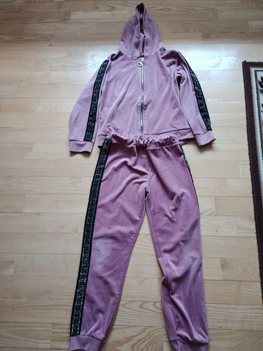 Dres welurowy 146