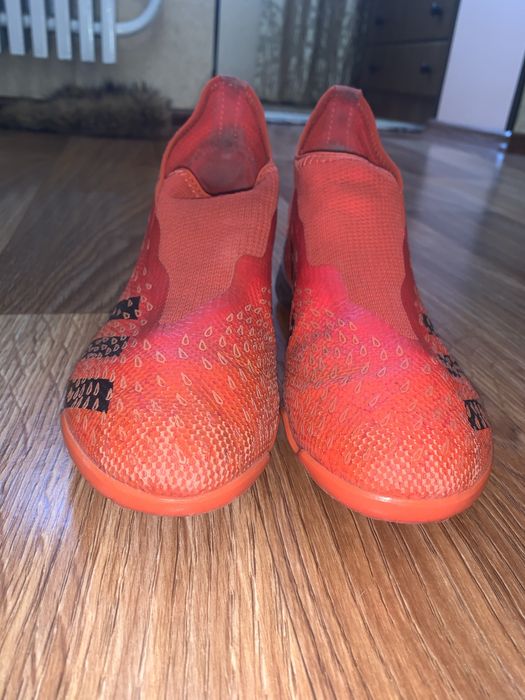 Сороконіжки Adidas predator арт і гуглі і на бірці:AdidasFY6300