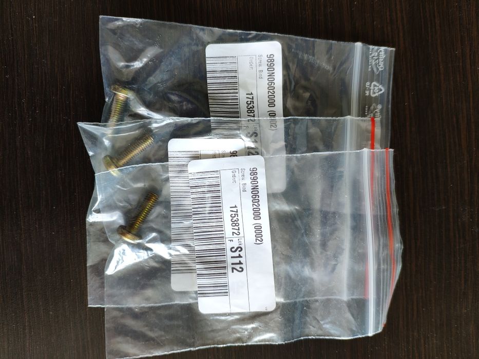 Болти (Yamaha) сальники,контакти,люлька,гальмівні ручки