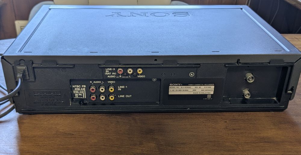 VHS відеомагнітофон SONY SLV-ED6SG, Hi-Fi Stereo, 6-Head, Sapphire TC