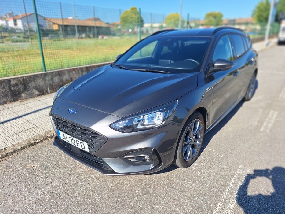 Ford Focus SW 1.0i Ecoboost ST Line X — photo 2