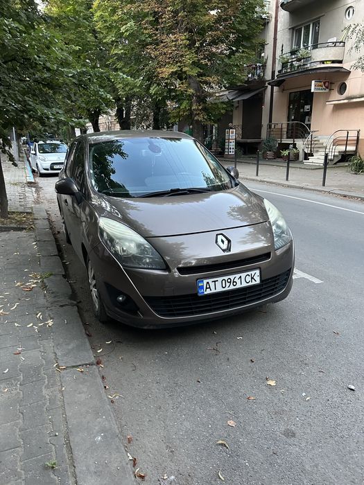 Авто Renault Grand Scenic ІІІ 2009 дизель, 6-ступка