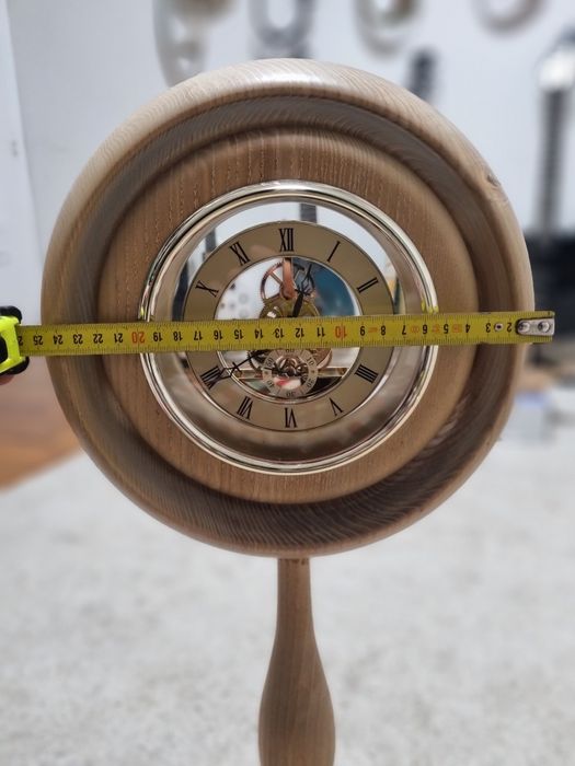 Relógio em madeira trabalhada. REDUÇÃO DE PREÇO!!!
