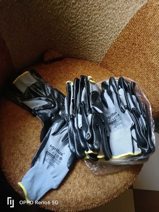 rękawice ogrifox eac gumowe nakrapiane latex r10  100par