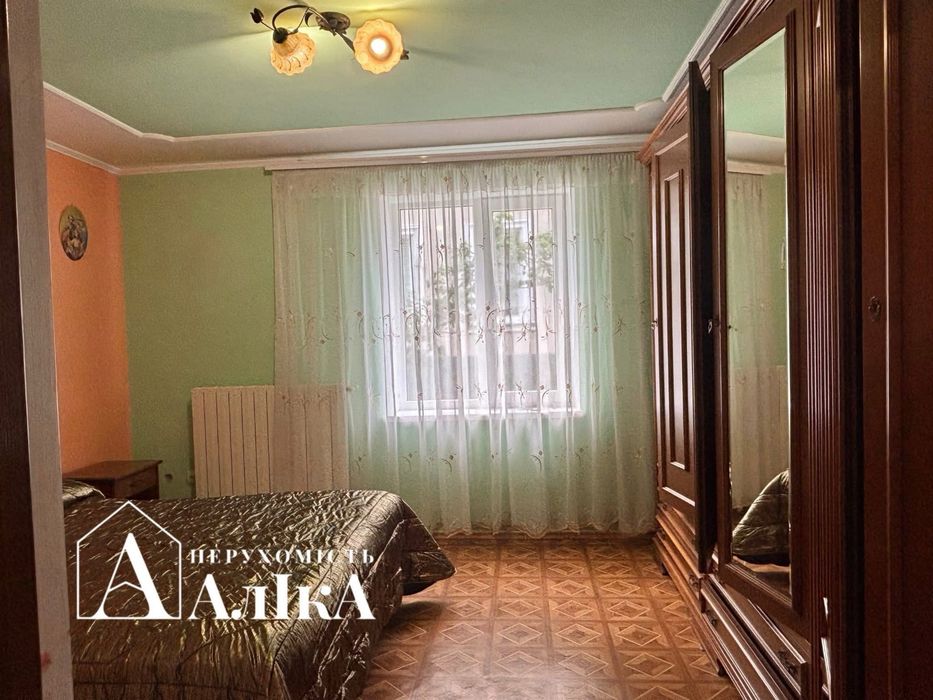 Продам великий будинок