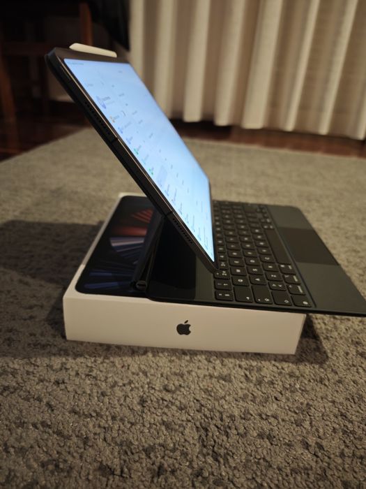 iPad Pro 12.9 M1 128Gb WiFi e 5G + Magic Keyboard + Apple Pencil
