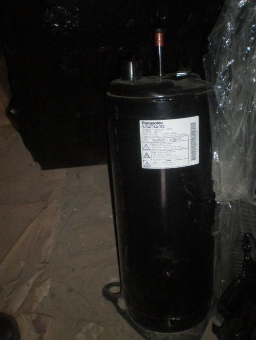 Компрессоры кондиционера разной мощности .