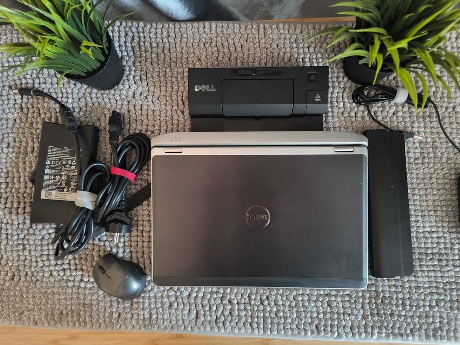 Dell Latitude 13.3' Core i5 3.30 GHz SSD HDMI Stacja Dokujaca + Myszki