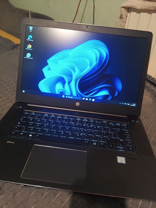 Laptop hp HP ZBook Studio G3
PROCESOR : Intel Core i7-6700HQ 4 rdzeni