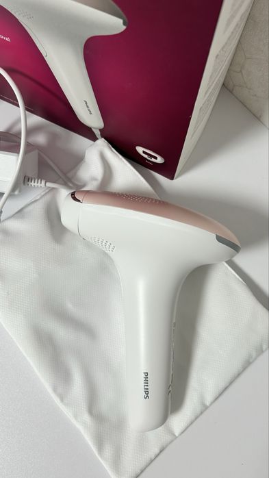 Продам Фотоепілятор PHILIPS Lumea Advanced SC1994