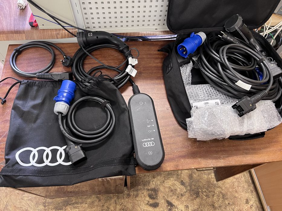 Зарядка Єтрон e-tron Audi ауді Америка Європа 3,6квт 7,4квт 9,6квт 220