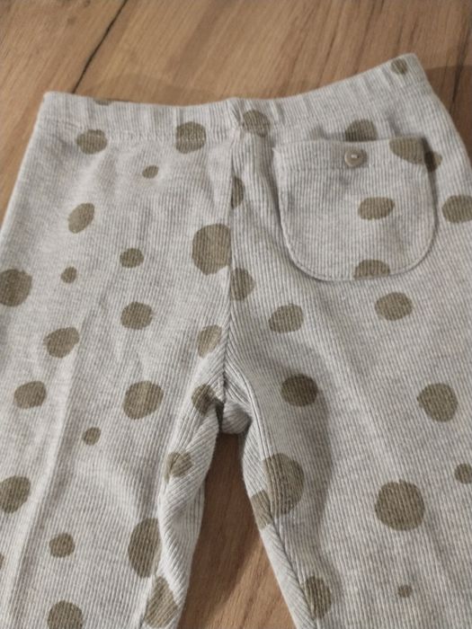 Szare prążkowane spodnie legginsy dla dziewczynki rozm 98