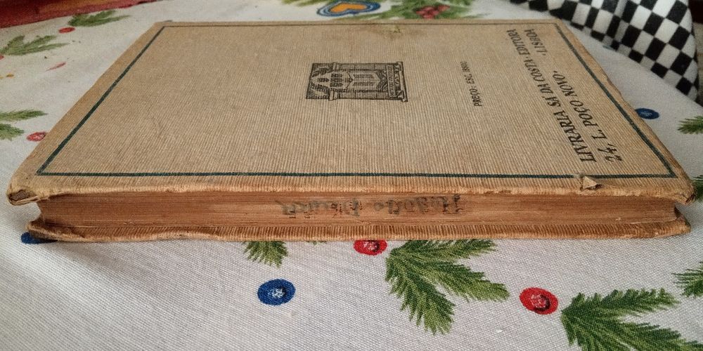 Álgebra 4° a 6° ano 1941. Gramática inglesa 1929 em bom estado.