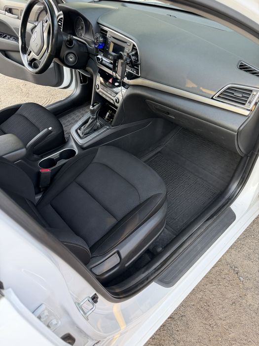 Hyundai Elantra 2016 VIN KMHD841FBHU197624 фото оголошення 11 з 17