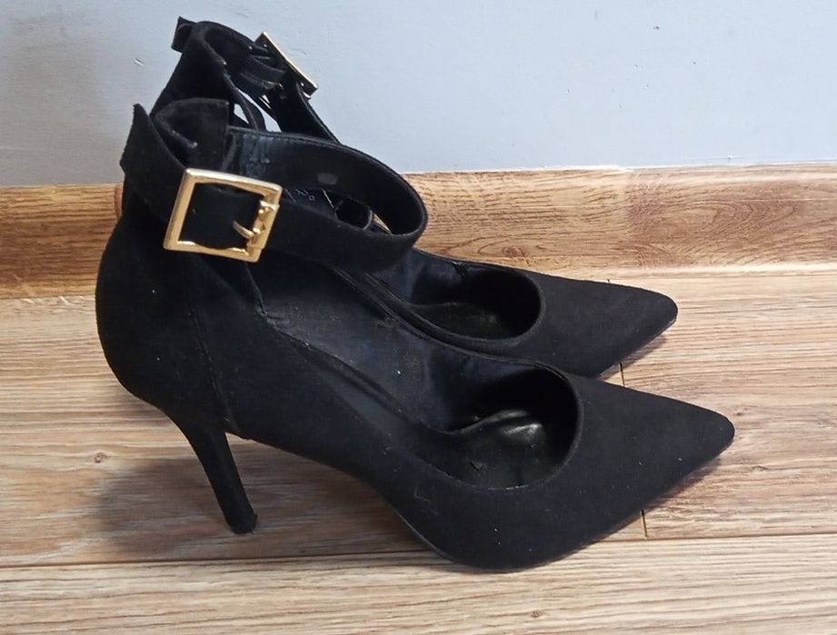 Buty Damskie na obcasie 39