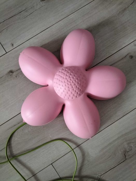 Lampka kwiatek Ikea dla dzieci