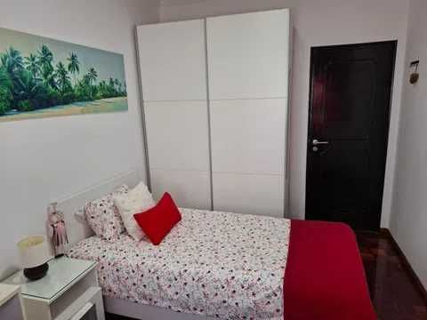 Quarto individual, Proximo da Escola Superior Teatro Cimena na Amadora