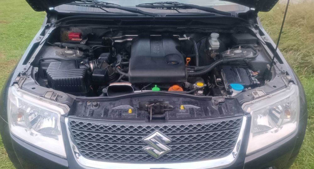 Suzuki Grand Vitara 3 D AUTOMAT 2.4 BENZ SPROWADZONY zarej.