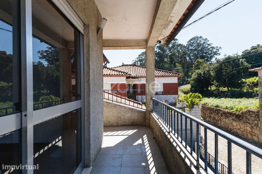 Moradia em Chavão - Viatodos