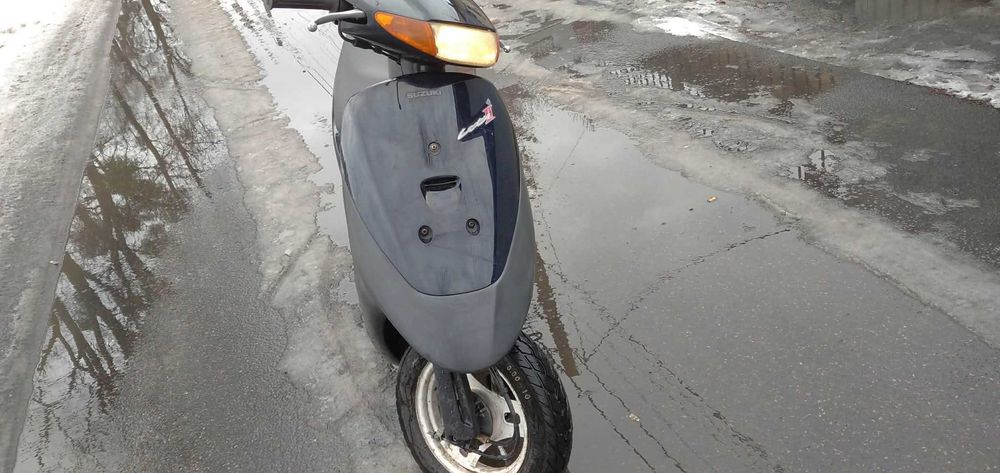Скутер Suzuki Lets