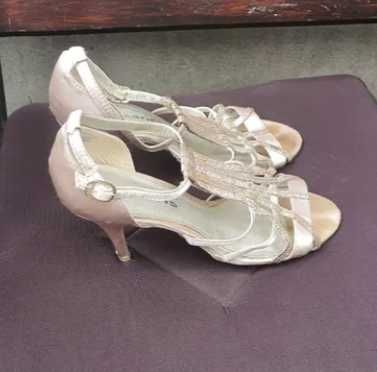 Buty letnie,wyjściowe roz 40