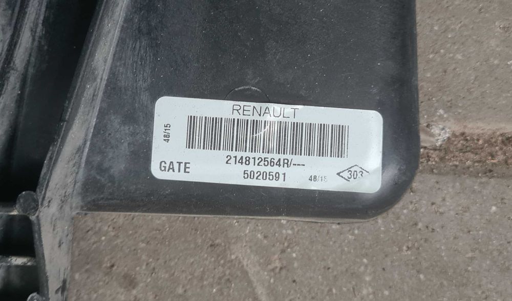 Дифузор радіатора з вентилятором Renault Master III Movano 214817062R