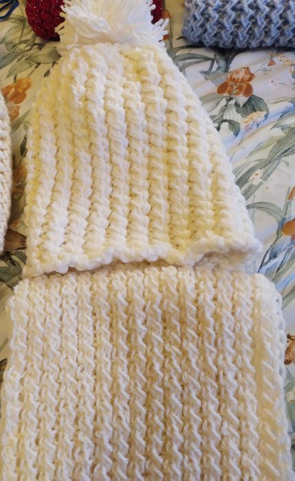 Komplet damski czapka i szalik