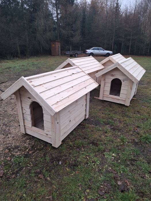 Buda dla psa ocieplana