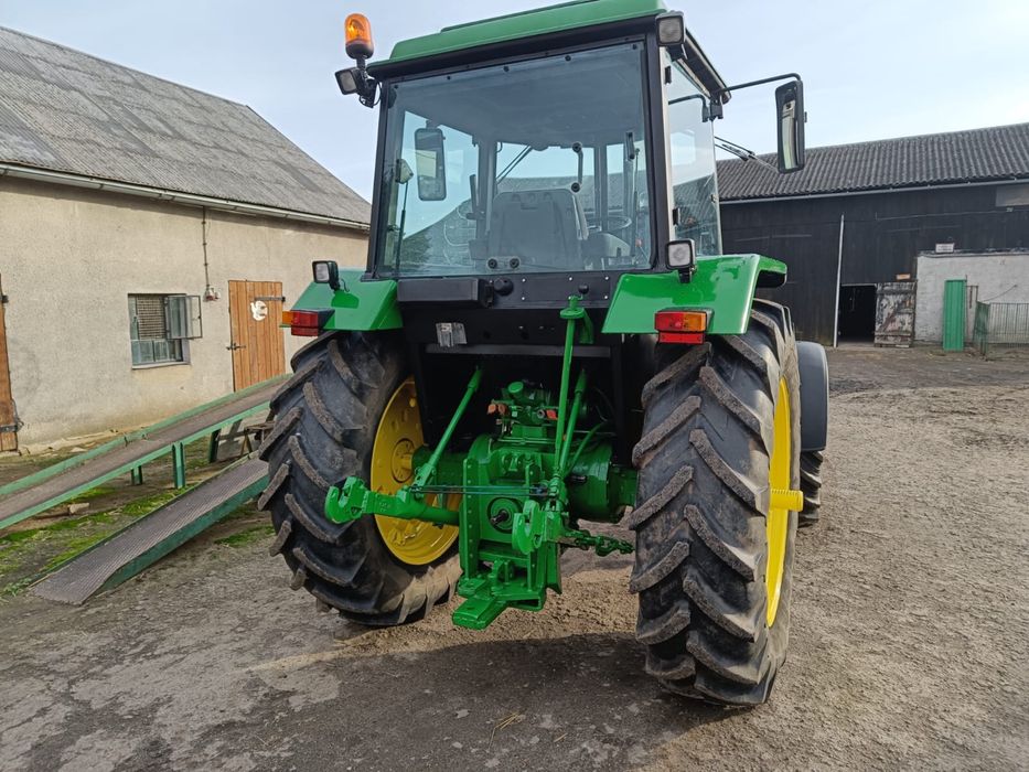 Ciągnik John deere 3140