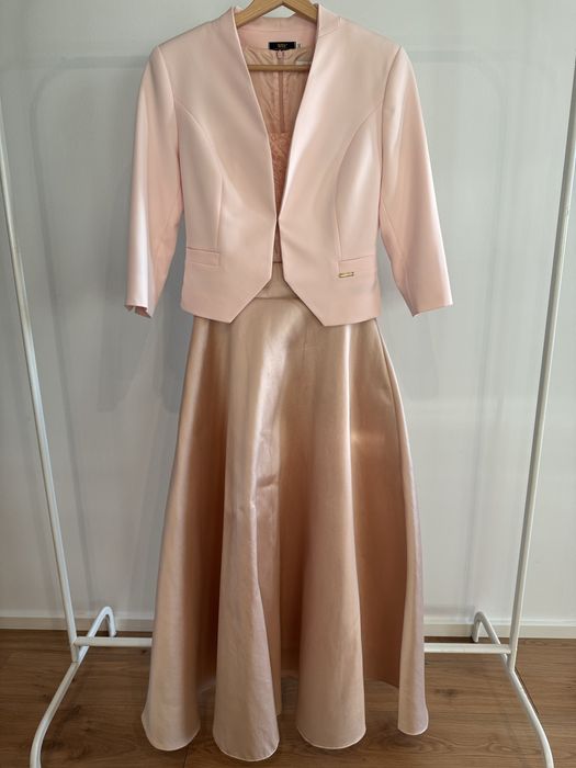 Żakiet w kolorze pudrowego różu - rozm. 36