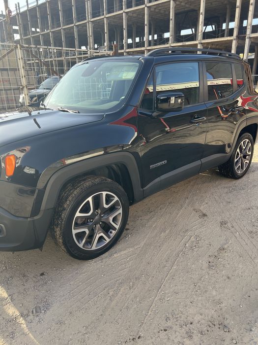 Jeep Renegade, 2016 рік