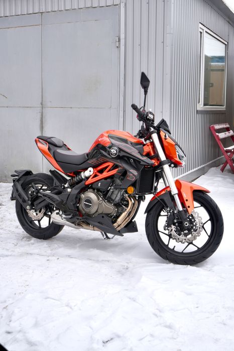 Мотоцикл QJMOTOR SRK 400