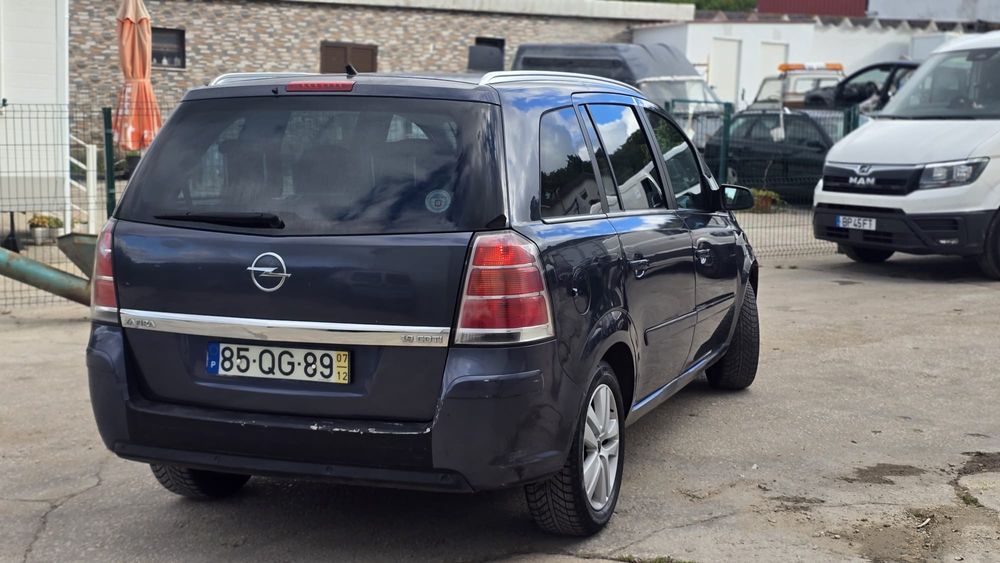 Opel Zafira B 1.9 CDTI Automática – 7 Lugares