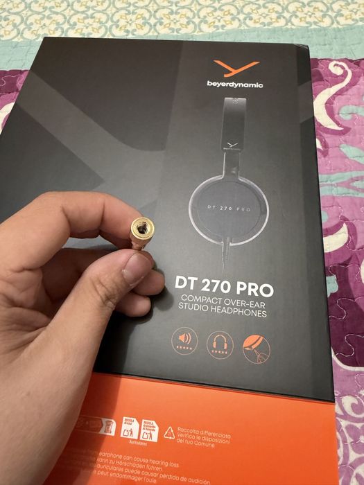 Auscultadores Beyerdynamic DT 270 PRO Headphones Studio