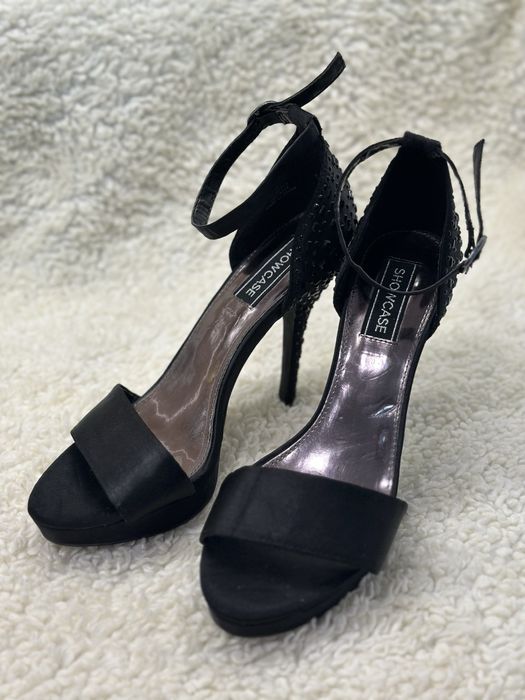 Чорні святкові туфлі на підборах, 36 розмір