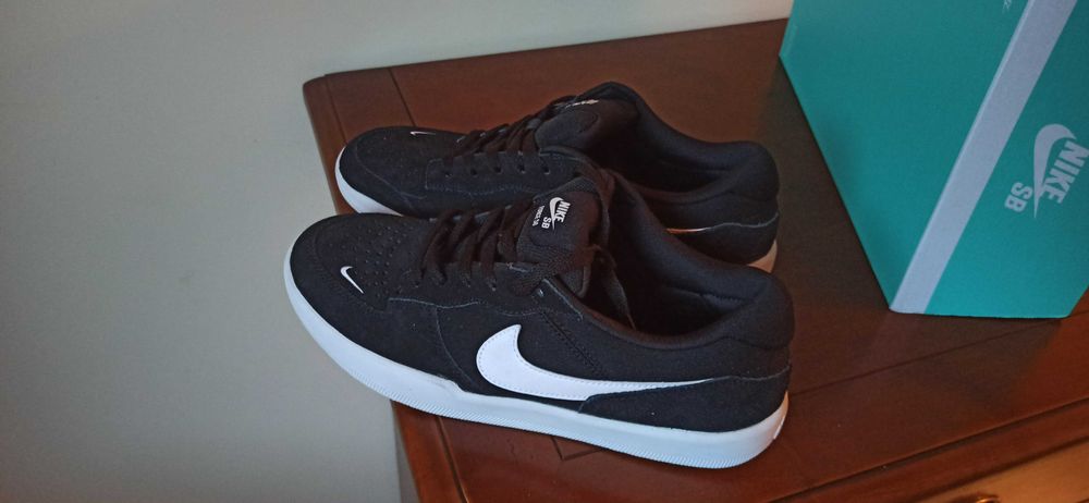 (r. 44,5) Nike SB Force 58 Black White CZ2959,-001 czarne skatebording