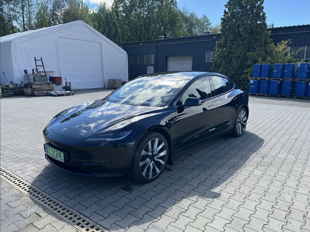 Tesla Model 3 Performance AWD
