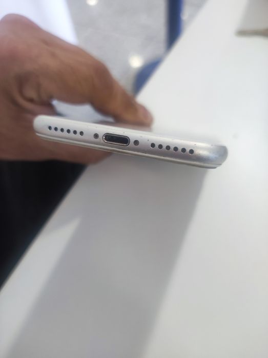 Vendo IPHONE Bom.
