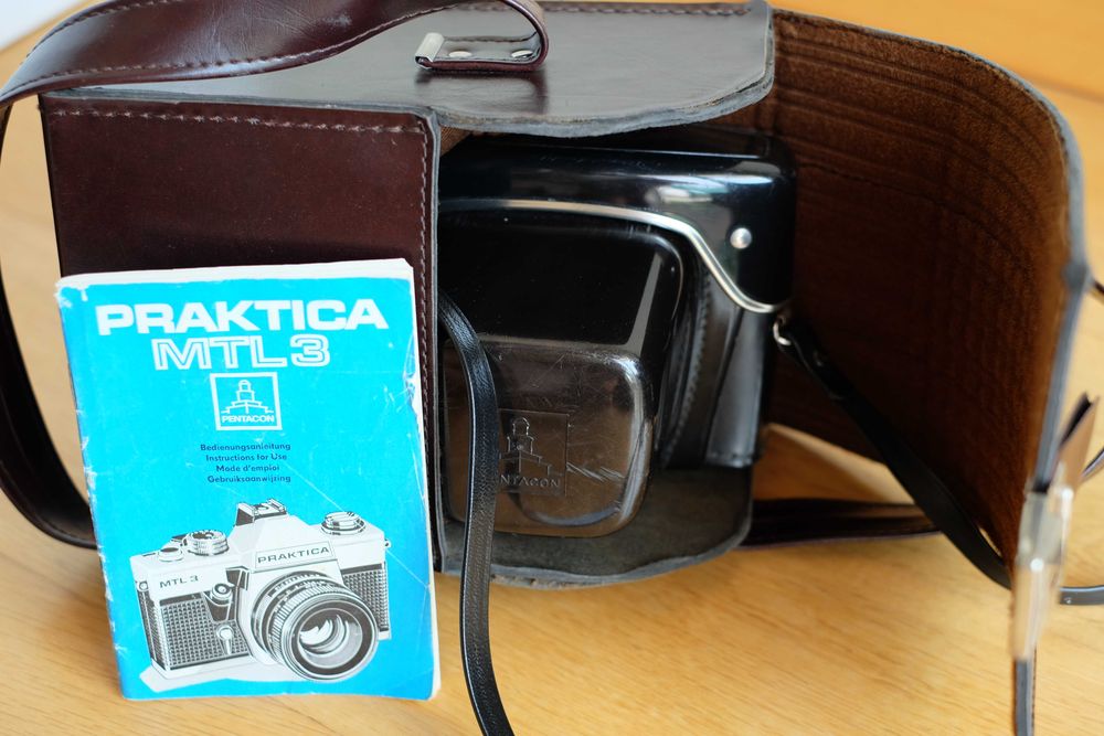 Praktica MTL3 - câmara fotográfica SLR