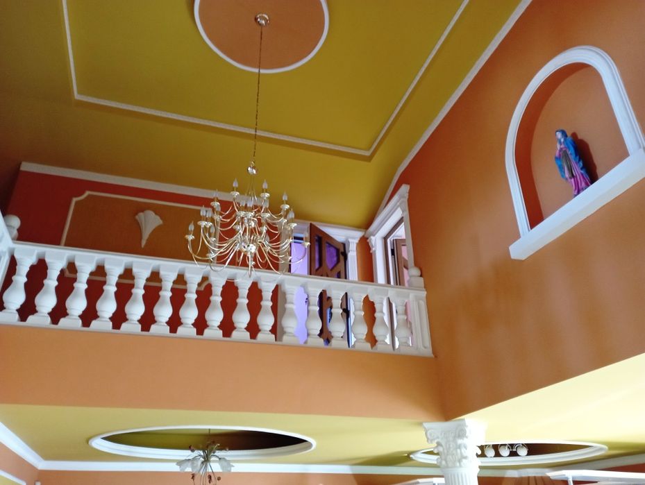 Дім 200 м2 ділянка 12 сотин Берегово Виноградна