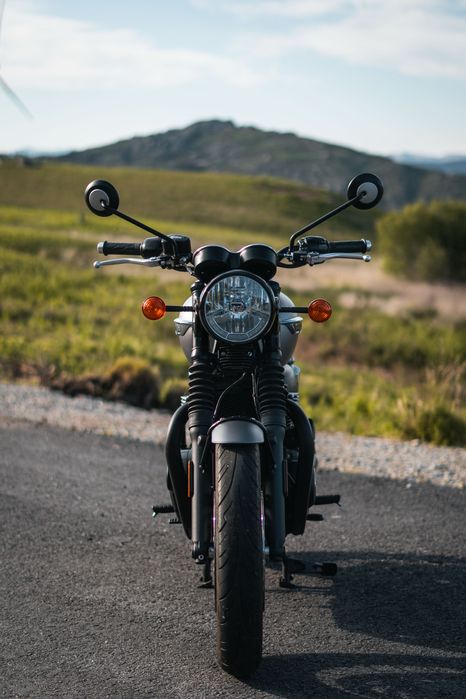 Triumph bonneville T120 Black