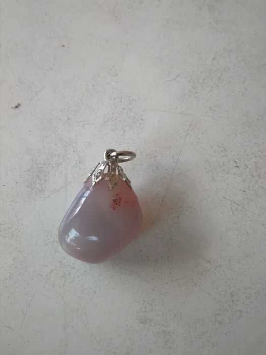 кулон с натуральнім камнем кварцем